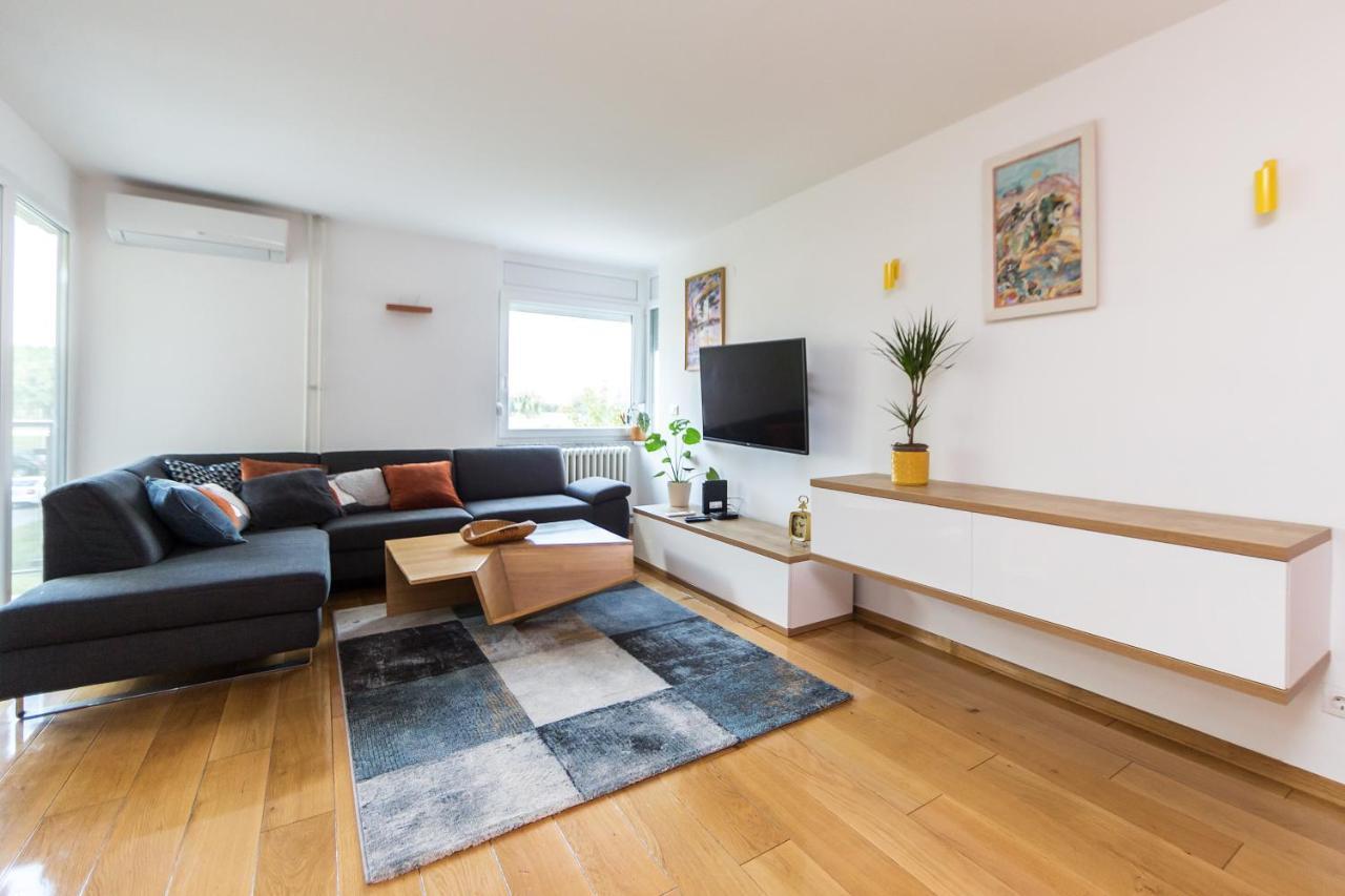 Apartman Bruna Self Check-In Osijek Exterior photo